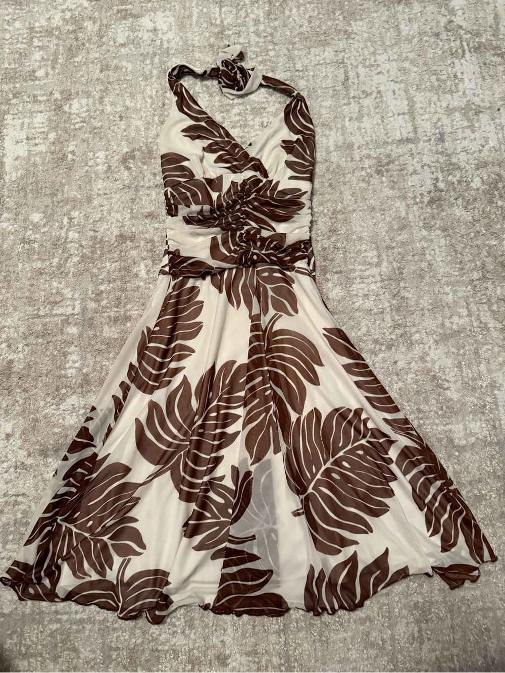 Speechless Y2K Women’s Halter Floral Midi Dress in Cream and Brown size M
